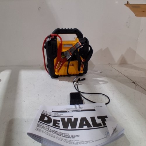 DEWALT LITHIUM-ION BATTERY BOOSTER WITH AIR COMPRESSOR - 120 PSI, 60W - YELLOW / BLACK (MODEL: DXAEJUC20) image 3