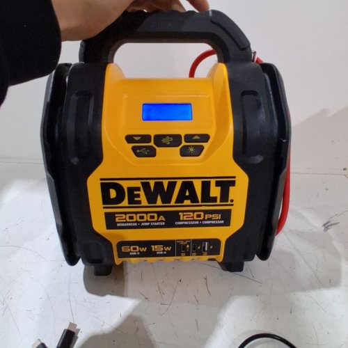 DEWALT LITHIUM-ION BATTERY BOOSTER WITH AIR COMPRESSOR - 120 PSI, 60W - YELLOW / BLACK (MODEL: DXAEJUC20) image 4
