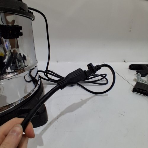 AMAZON BASICS STAINLESS WET/DRY VACUUM - 4 GAL 120 V AC 60HZ 8A - STAINLESS STEEL / BLACK (MODEL: B09T3W8VSY) image 2