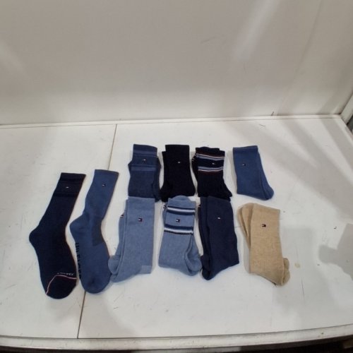 8PR MEN'S TOMMY HILFIGER CREW SOCKS - 7-12 - NAVY (STYLE:9911230) image 2