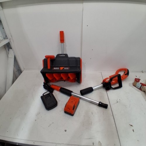 VOLTASK CORDLESS ELECTRIC SNOW SHOVEL WITH BATTERY & CHARGER - 12" PATH - 20V - BLACK/ORANGE (MODEL: SS-20B) image 3