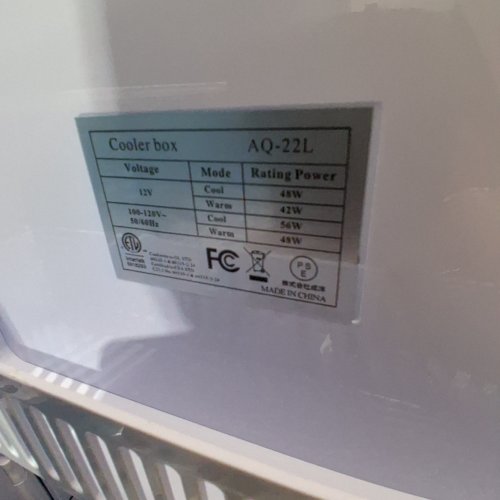 PORTABLE COMPACT THERMOELECTRIC HEATING/COOLER FRIDGE BOX WITH 12V CAR CHARGER - 22L - 220V - WHITE (MODEL: AQ-22L) image 4