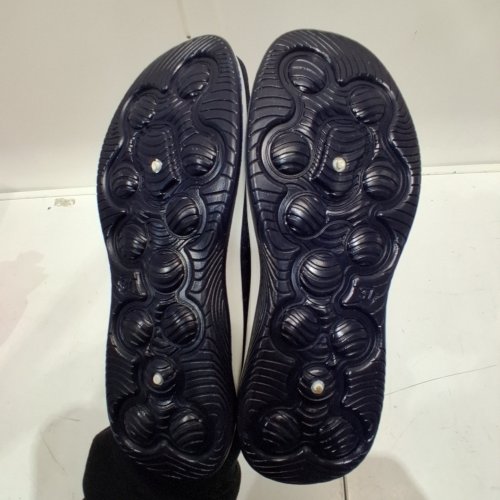 WOMEN'S ORTHOPEDIC SOFT SLIP-ON SNEAKERS - 6.5 - BLACK image 3