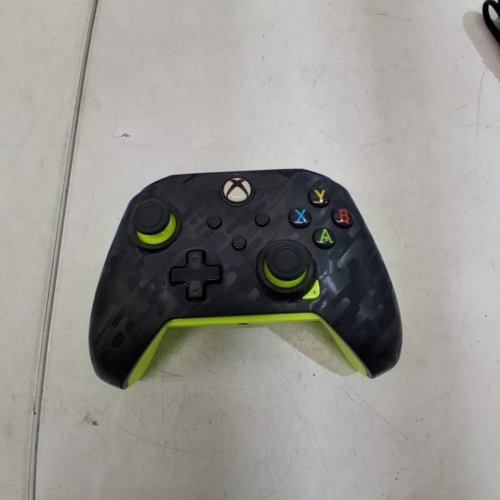 XBOX PDP WIRED CONTROLLER - ELECTRIC CARBON image 3