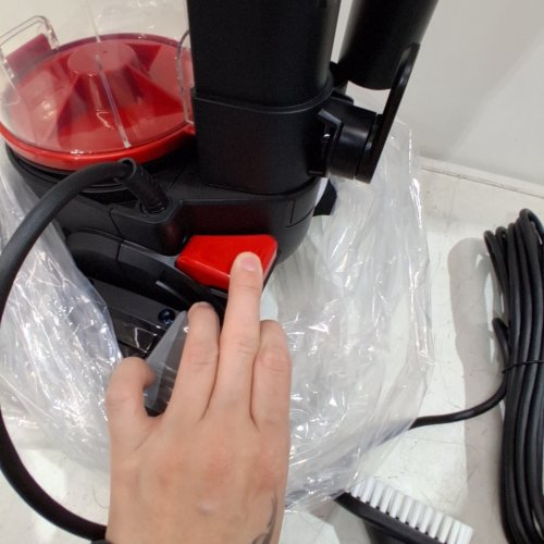 BISSELL CLEANVIEW COMPACT UPRIGHT VACUUM - RED AND BLACK (MODEL: 3508B) image 2