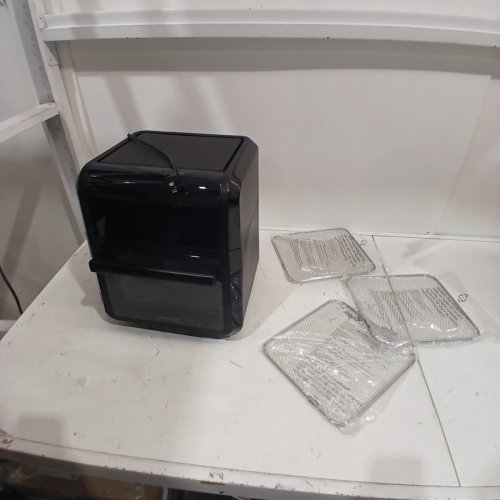 CHEFMAN 6-IN-1 DIGITAL AIR FRYER OVEN - 12QT CAPACITY - BLACK (MODEL: RJ38-RDO-V12-CA) image 4
