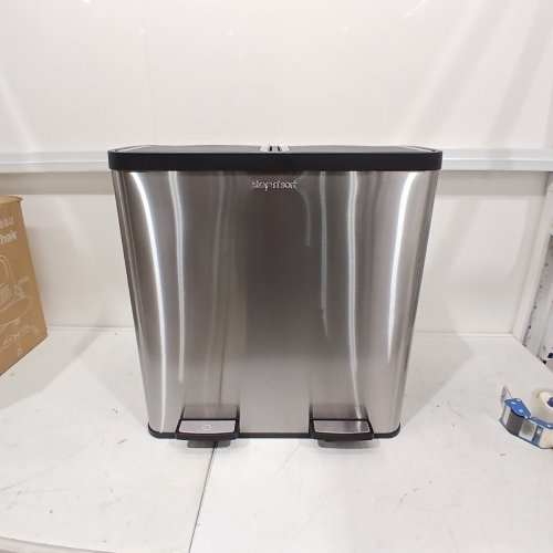 THE STEP N' SORT SOFT STEP DUAL TRASH AND RECYCLING BIN - SILVER - 70L (35L EACH SIDE) (MODEL: 900702) image 2