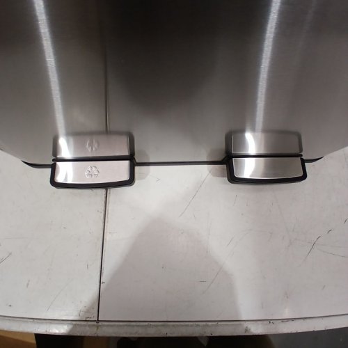 THE STEP N' SORT SOFT STEP DUAL TRASH AND RECYCLING BIN - SILVER - 70L (35L EACH SIDE) (MODEL: 900702) image 3