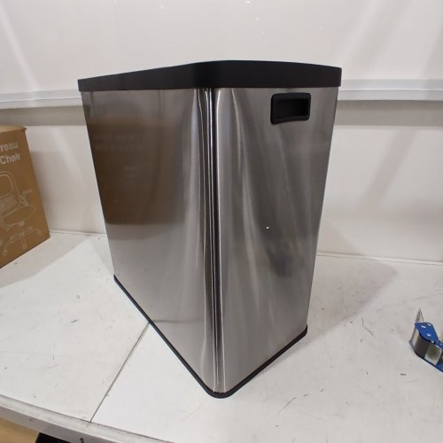 THE STEP N' SORT SOFT STEP DUAL TRASH AND RECYCLING BIN - SILVER - 70L (35L EACH SIDE) (MODEL: 900702) image 6