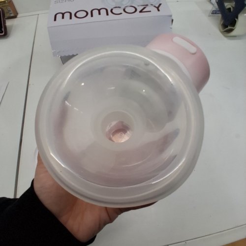 MOMCOZY DOUBLE WEARABLE HANDS FREE BREAST PUMPS - WHITE/PINK (MODEL: S12 PRO-V) image 5