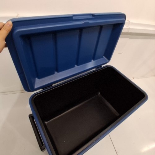 COLEMAN PORTABLE HARD INSULATED COOLER - 45L - BLUE image 3
