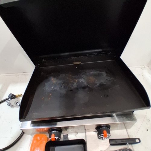 BLACKSTONE ORIGINAL 22" TABLETOP GRIDDLE WITH HOOD - BLACK/GRAY - (MODEL: 1933998 / 2405NAB) image 3