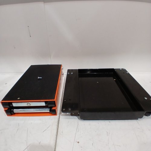MOTORCYCLE SCISSOR LIFT JACK WITH WIDE DECK AND SAFETY PIN - 1100LBS MAX - ORANGE/BLACK (MODEL: MR8099-1) image 2