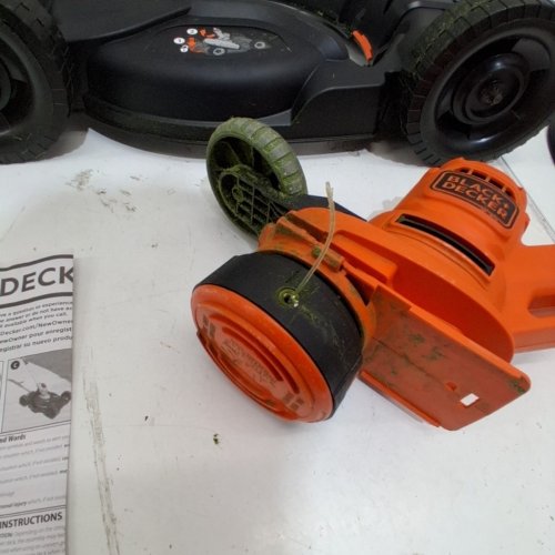 BLACK + DECKER 3-IN-1 COMPACT ELECTRIC MOWER, 12" - ORANGE (MODEL: BESTA512CM) image 4