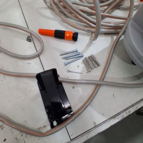 VEVOR RETRACTABLE HOSE REEL - 115FT X 1/2" - GREY (MODEL: HL-XW30) image 4