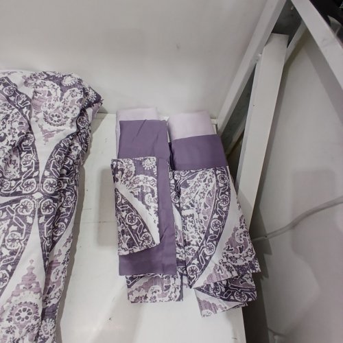 7PC REGENCY HEIGHTS PATTERNED BEDDING SET WITH COMFORTER, FLAT SHEET, FITTED SHEET WITH SIDE POCKETS, 2 SHAMS AND 2 PILLOWCASES - KING SIZE - PURPLE AND WHITE image 3