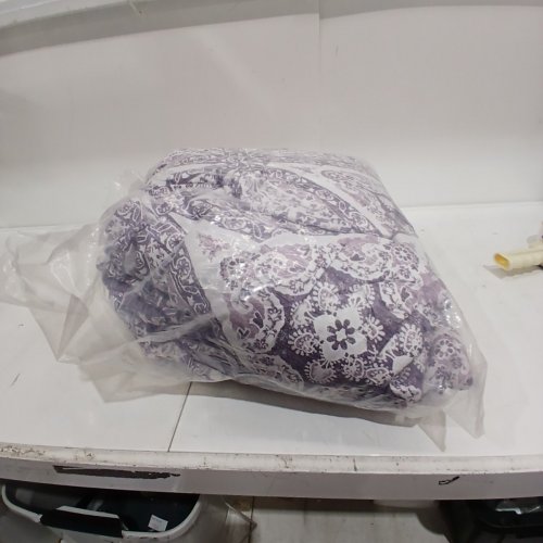 7PC REGENCY HEIGHTS PATTERNED BEDDING SET WITH COMFORTER, FLAT SHEET, FITTED SHEET WITH SIDE POCKETS, 2 SHAMS AND 2 PILLOWCASES - KING SIZE - PURPLE AND WHITE image 5