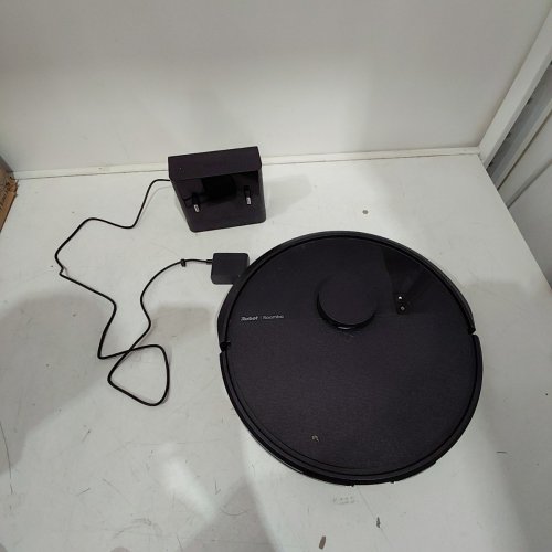 IROBOT ROOMBA 105 VAC ROBOT VACUUM WITH INTENSE POWER-LIFTING SUCTION - BLACK (MODEL: RCC-Y2) image 3