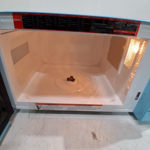 GALANZ RETRO STYLE MICROWAVE WITH LOCKING DOOR - 900W 0.9CU.FT - BLUE (MODEL: GLCMKZ09BER09) image 4