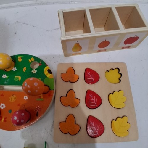 INIFEIDALA MONTESSORI TOYS WOODEN APPLE SORTING TOY SET - MULTICOLORED image 5