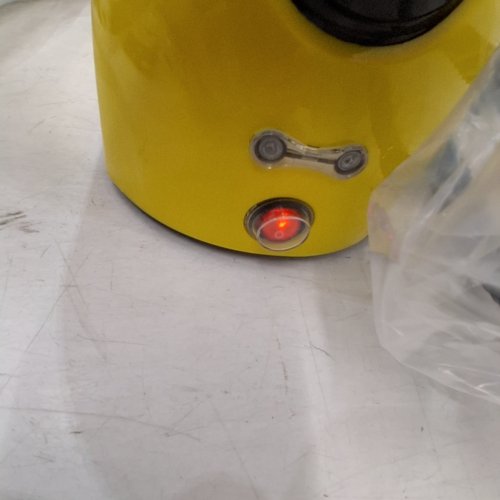 WAITBIRD MULTI-PURPOSE STEAM CLEANER - 110-120V - 1500W - 38OZ TANK - BLACK/YELLOW (MODEL: CB-03A) image 2