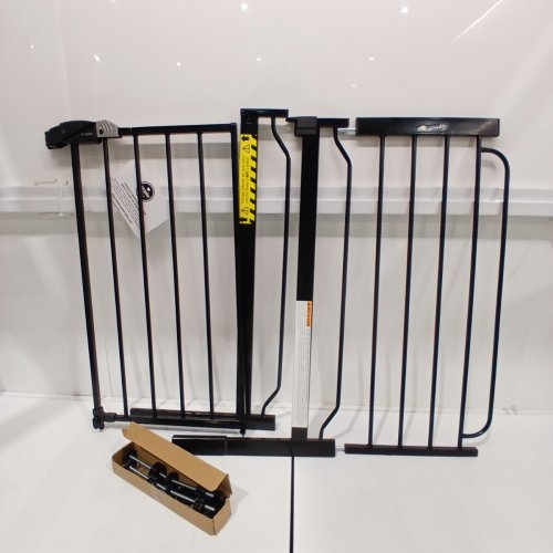 REGALO EASY STEP EXTRA WIDE SAFETY GATE - 29-49" X 30" - BLACK (MODEL: 1164 EB DS) image 2