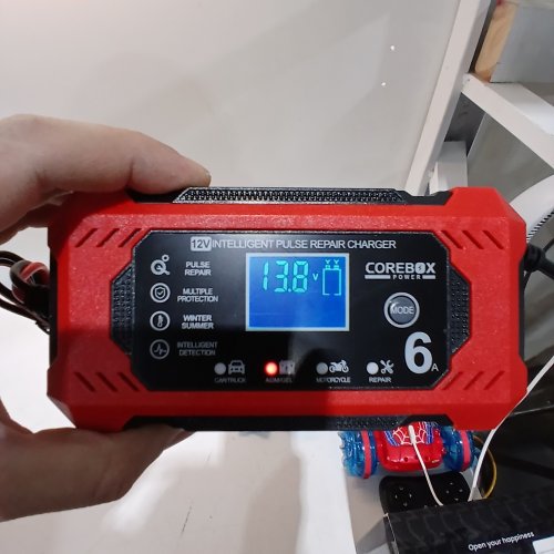COREBOX 12V CAR BATTERY CHARGER & MAINTAINER - RED/BLACK (MODEL: H-6CS) image 2