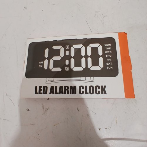 LED MIRROR ALARM CLOCK, BATTERY OR USB POWERED - BLACK image 2