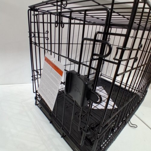 AMAZON BASICS SINGLE DOOR FOLDING METAL CAGE CRATE FOR DOG OR PUPPY - 22" X 13" X 16" - BLACK image 4