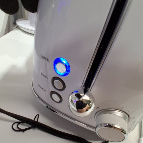 REDMOND 2 SLICE RETRO STAINLESS STEEL TOASTER - WHITE (MODEL: ST028) image 5