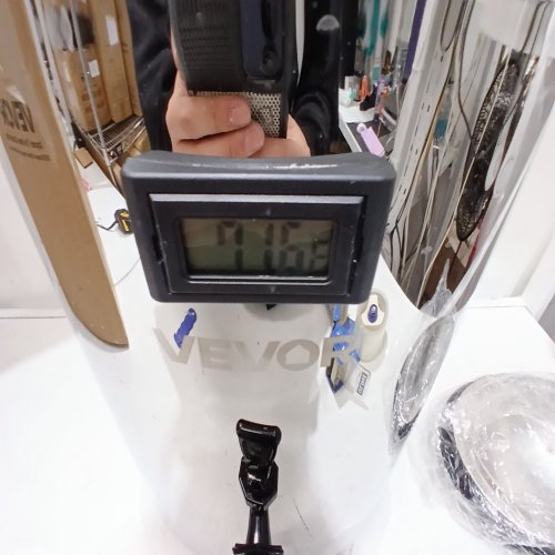 STAINLESS STEEL THERMO INSULATED BEVERAGE DISPENSER WITH SPIGOT - 9.2L - SILVER/BLACK (MODEL: WNS-D3) image 2