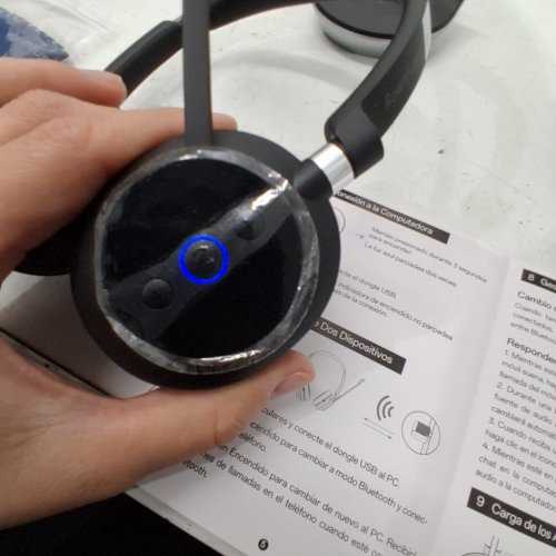 ROWNFUSNY WIRELESS BLUETOOTH HEADSET - BLACK (MODEL:R02-W) image 2