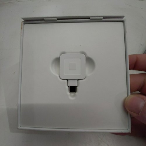 SQUARE READER FOR MAGSTRIPE SWIPE AND TAP PAYMENTS - USB C - WHITE (MODEL: 0862) image 2