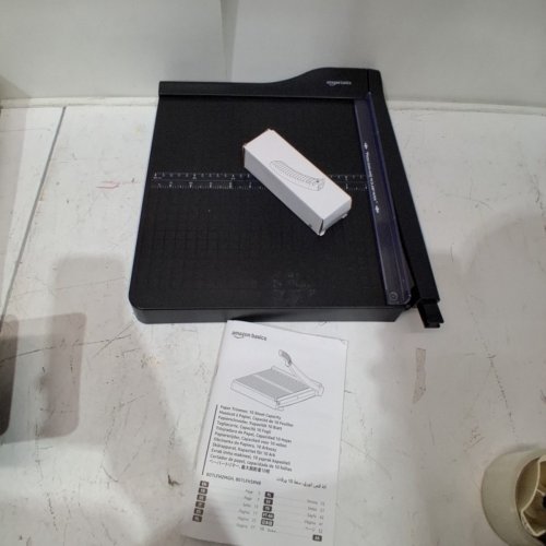 AMAZON BASICS PAPER TRIMMER - 12" 10 SHEET - BLACK image 2