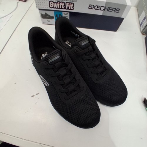 MEN'S SKECHERS SWIFT FIT SHOES - SIZE 12 - BLACK (STYLE: 1998911) image 3