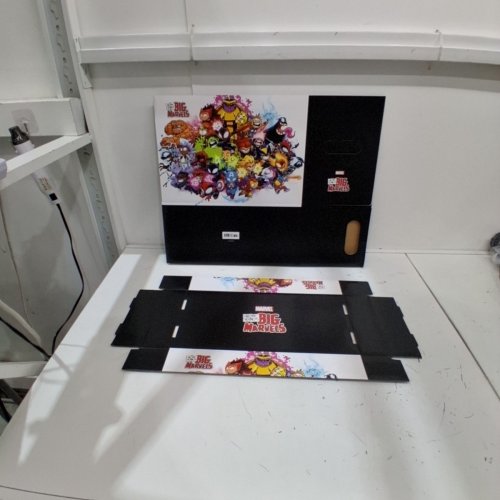 MARVEL SKOTTIE YOUNG'S BIG MARVELS COMIC BOOK STORAGE BOX - HOLDS UP TO 100 COMICS - 15.5" X 7.6" X 10.9" - MULTICOLOR image 3