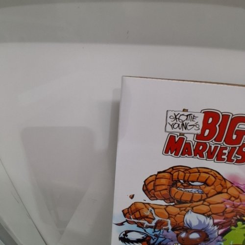 MARVEL SKOTTIE YOUNG'S BIG MARVELS COMIC BOOK STORAGE BOX - HOLDS UP TO 100 COMICS - 15.5" X 7.6" X 10.9" - MULTICOLOR image 4