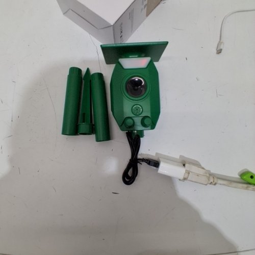 3FREE OUTDOOR ULTRASONIC WATERPROOF SOLAR POWERED ANIMAL REPELLER - GREEN image 3