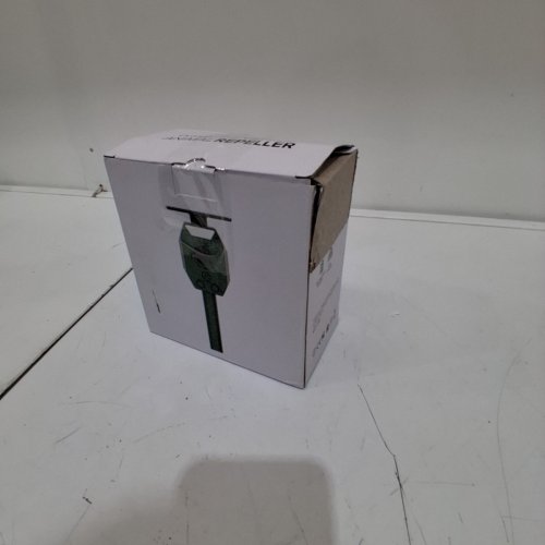 3FREE OUTDOOR ULTRASONIC WATERPROOF SOLAR POWERED ANIMAL REPELLER - GREEN image 4