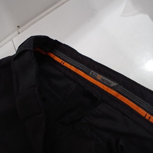 WOMEN'S 5.11 TACTICAL CARGO PANTS - SIZE 8 - BLACK image 3