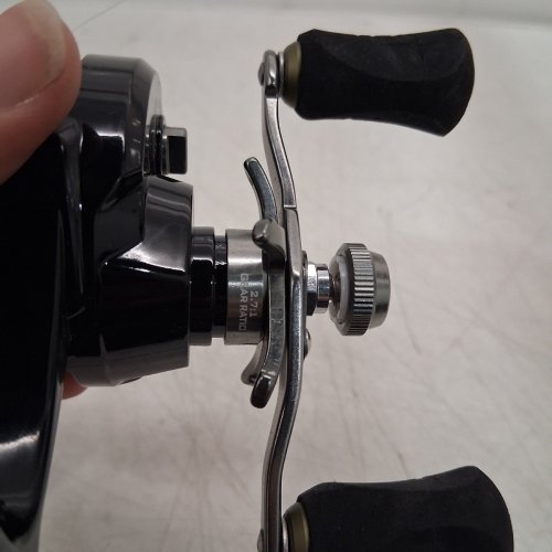 13 FISHING SURGE ICE SPINNING FISHING REEL - LEFT RETRIEVE - 2.7:1 GEAR RATIO - BLACK/GREEN image 5