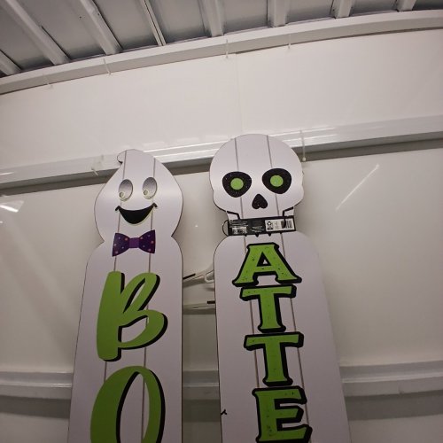 2PK REVERSIBLE FRENCH/ENGLISH DECORATIVE WOODEN HALLOWEEN PORCH SIGNS - 9.5" X 48" - WHITE GHOST AND SKELETON image 3