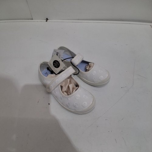 GIRL'S GEORGE MARY JANE SHOES - 12 - WHITE (STYLE: 62HARPM26) image 2