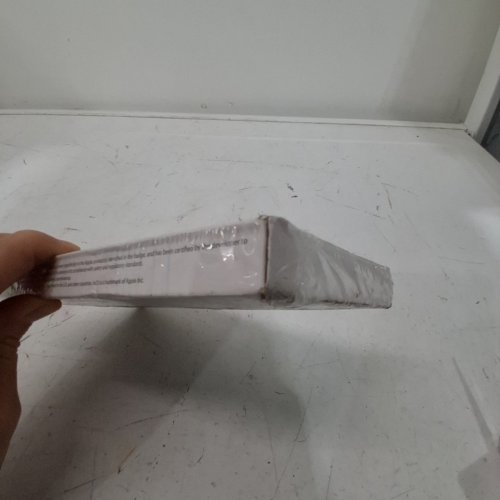 TG90° SLIM PORTABLE CHARGER WITH BUILT IN CABLE - 10000MAH - WHITE (MODEL: A-10K53) image 3
