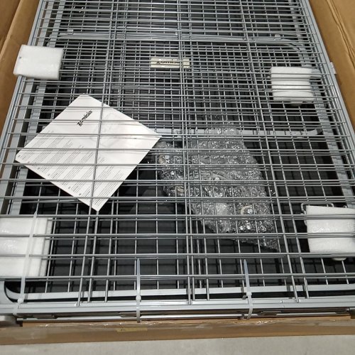 ZOMISIA LARGE COLLAPSIBLE DOG CRATE WITH LOCKABLE WHEELS - 42.5" X 28" X 29" - GREY (MODEL: CAD2201424201) image 4