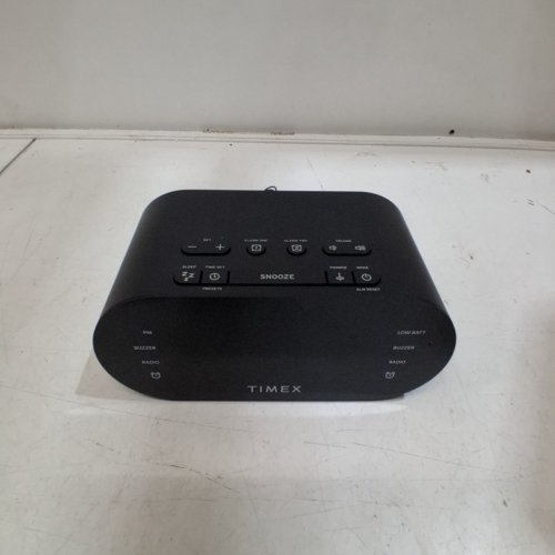 TIMEX DIGITAL DUAL ALARM CLOCK WITH AM/FM RADIO AND BATTERY BACKUP - BLACK (MODEL: T231B) image 3
