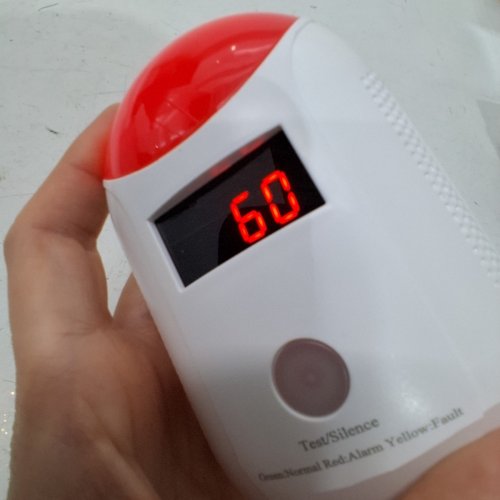 SHYEEH CARBON MONOXIDE DETECTOR WITH DIGITAL SOUND DISPLAY - WHITE/RED (MODEL:GLY-CO806) image 3