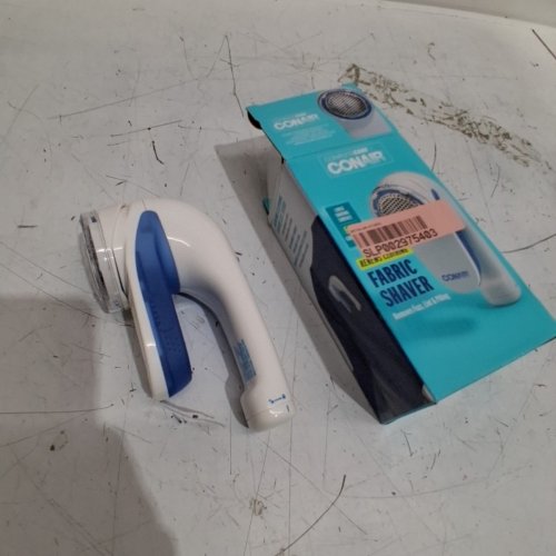 CONAIR RECHARGEABLE CORDLESS FABRIC SHAVER- WHITE image 2