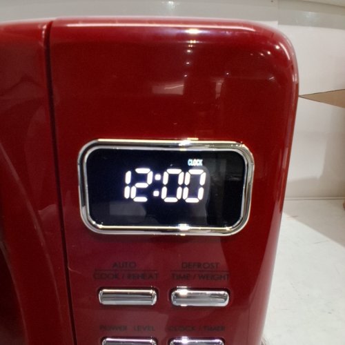 GALANZ RETRO STYLE COUNTERTOP MICROWAVE OVEN - 0.9CU.FT. - RED - (MODEL:GLCMKZ09RDR09) image 2