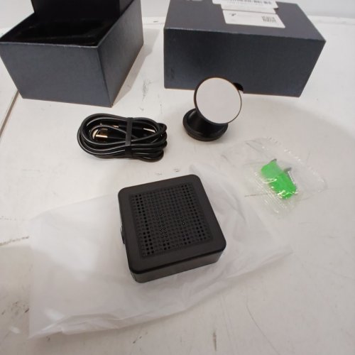 MINI SURVEILLANCE CAMERA WITH MOUNT - 1080P HD - BLACK image 3